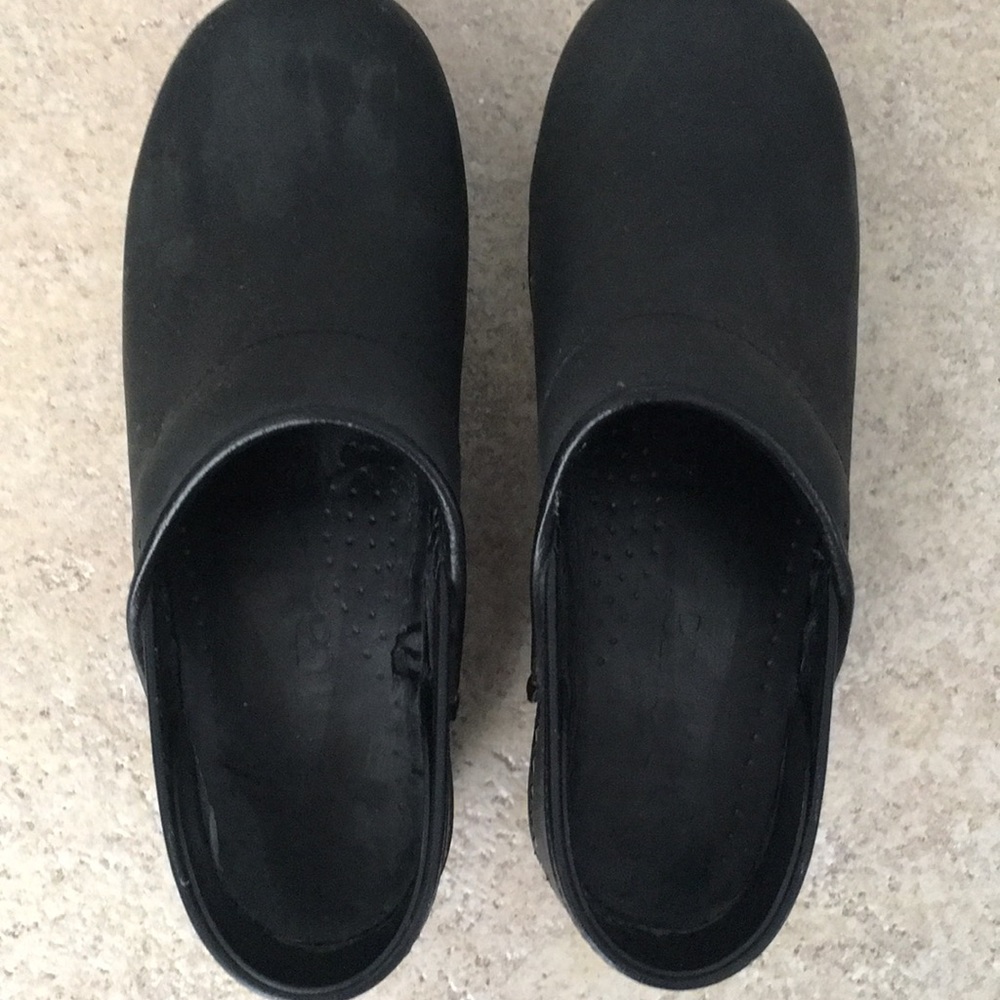 Black Sanitas! Hardly worn!